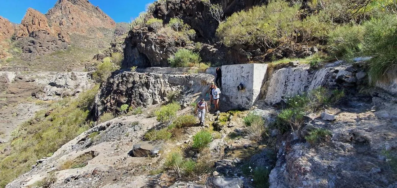 Adventure House Tenerife Hostel Alcalá la Real